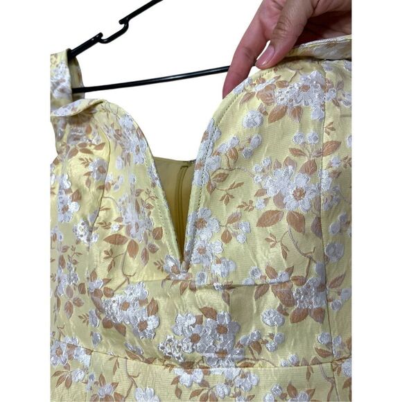 Lulus Favorite Song‎ Yellow Floral Jacquard Off-The Shoulder Mini Dress S NWT - Picture 5 of 12